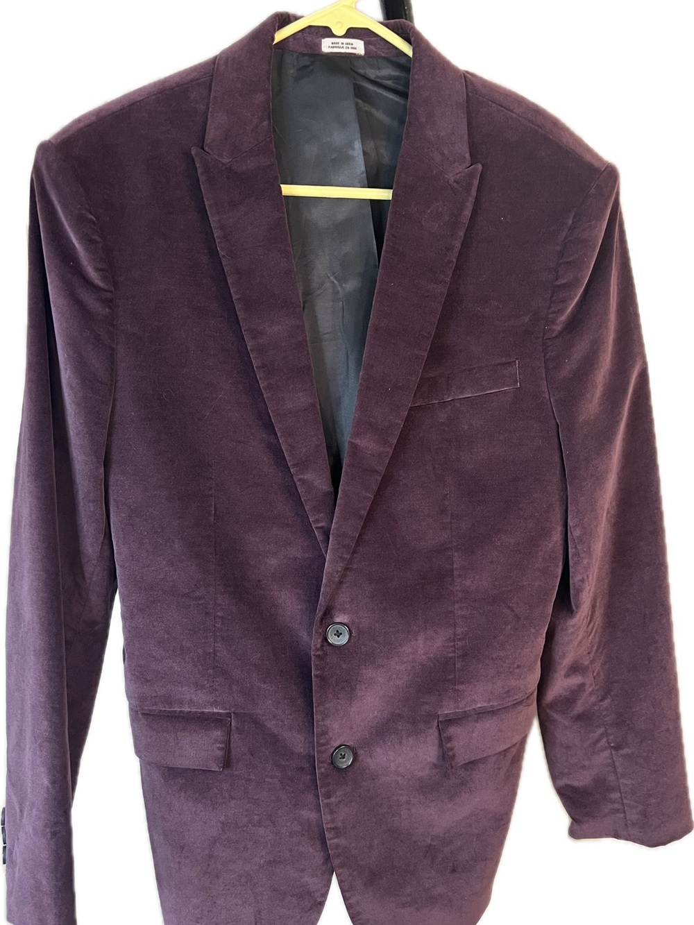 Calvin Klein Classic Men's Velvet Sport Coat in Deep Plum